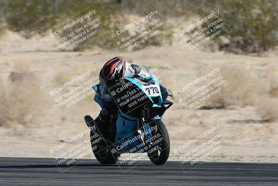 media/Dec-07-2025-CVMA (Sun) [[3e7d2de5dc]]/Race 8-Middleweight Shootout/